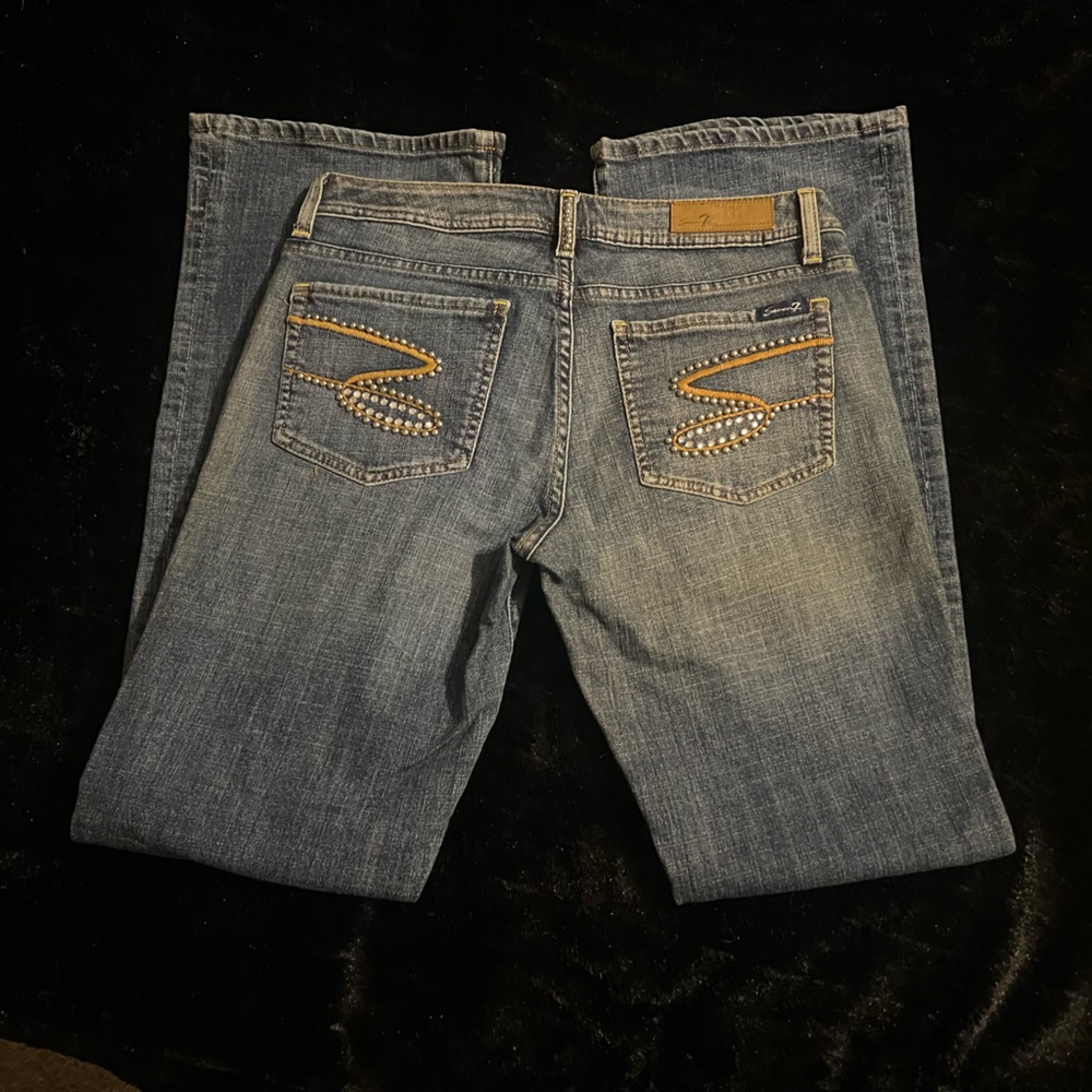 Seven7 Women’s Blue Flare lowrise Jeans with Embellished Pockets